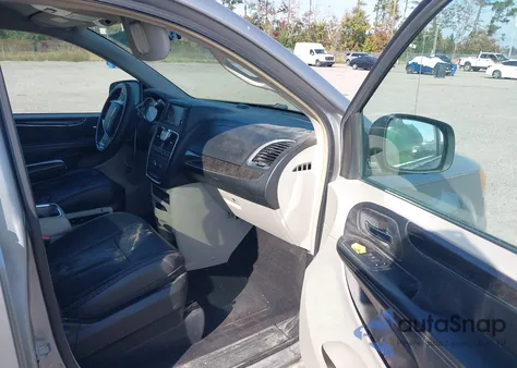 2014 Chrysler Town & Country Touring from USA, damaged, VIN 2C4RC1BG3ER246648